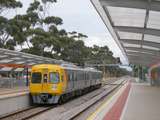 136693: Oaklands Interchange Up Suburban 3118 3117