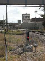 136724: Birkenhead Shunting signal from former line to Glanville