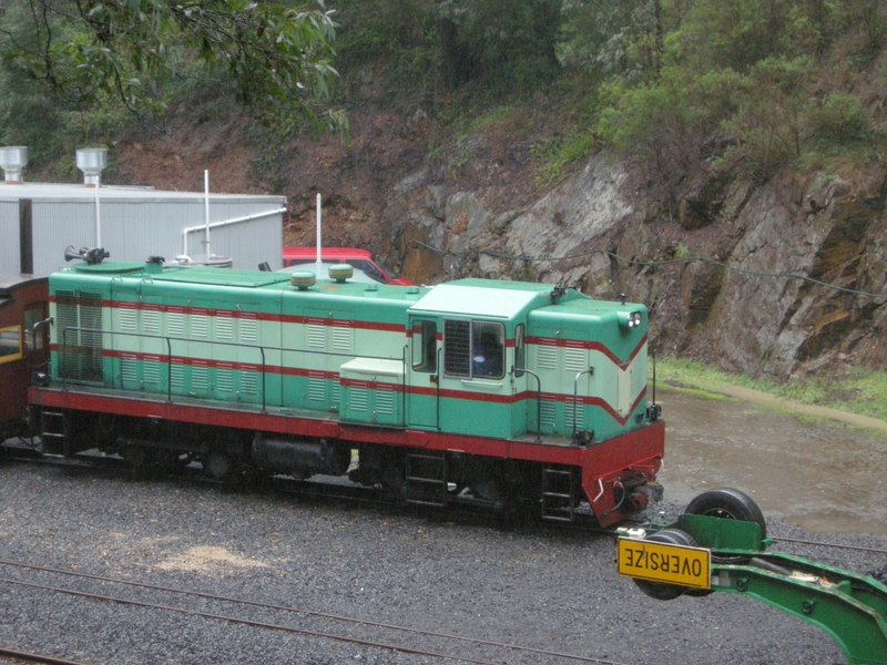 136903: Walhalla Up Empty Cars ex EBR 1001