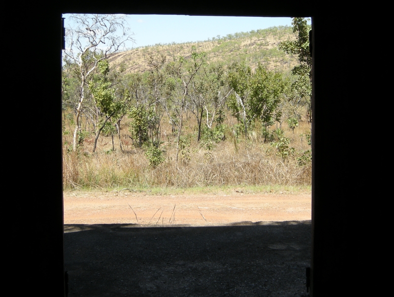 137116: Snake Creek 0 6 km from bridge looking South from building