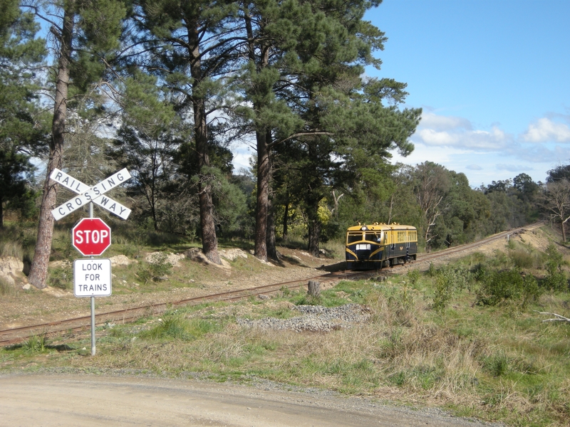 137162: Donovans Road Level Crossing Down RTA Special 22 RM