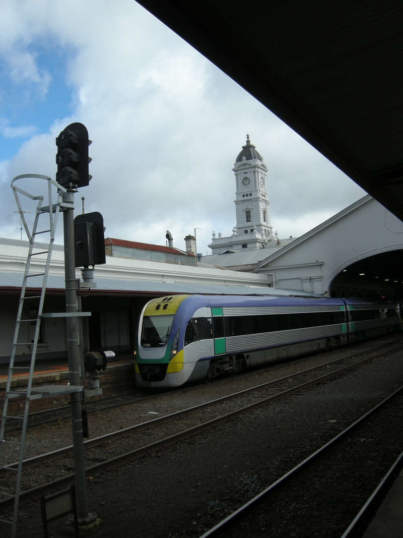 137182: Ballarat Up Passenger VL 06