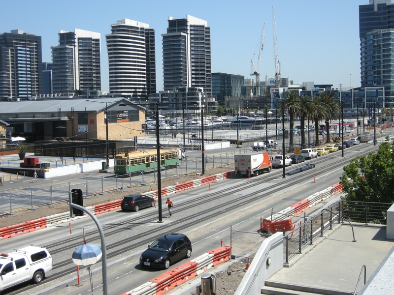 137261: Harbour Esplanade at Etihad Stadium To St Vincents Plaza SW6 884