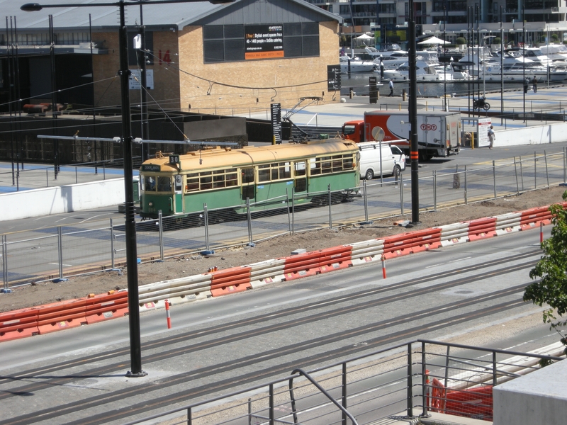 137262: Harbour Esplanade at Etihad Stadium To St Vincents Plaza SW6 884