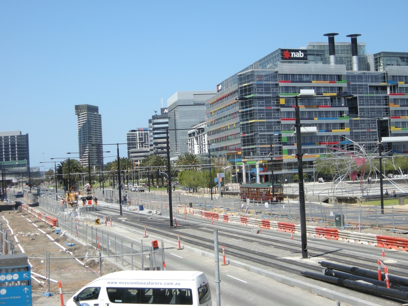 137263: Harbour Esplanade at Etihad Stadium Northbound City Circle SW6 928