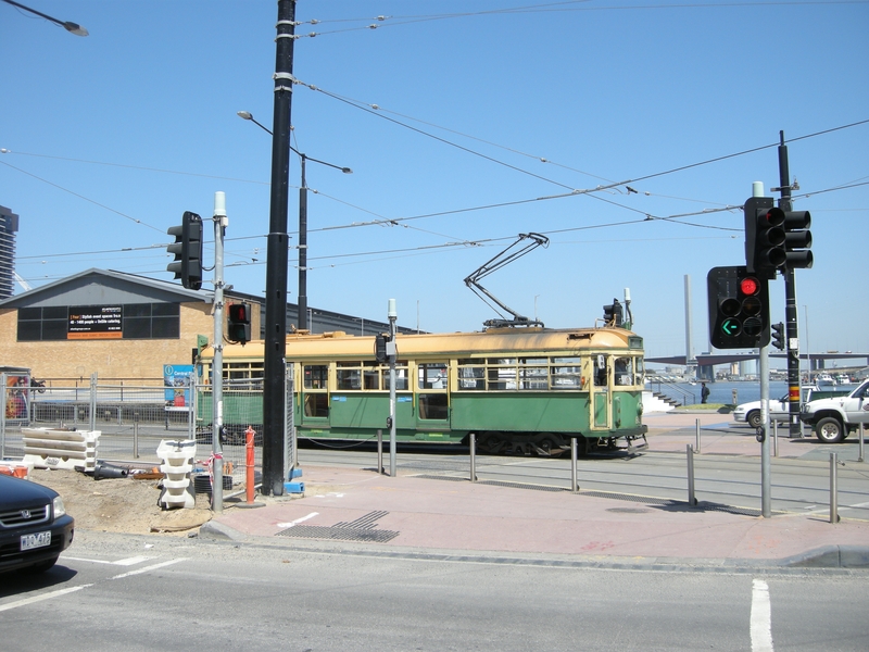 137268: Harbour Esplanade at Latrobe Street To St Vincents Plaza SW6 884