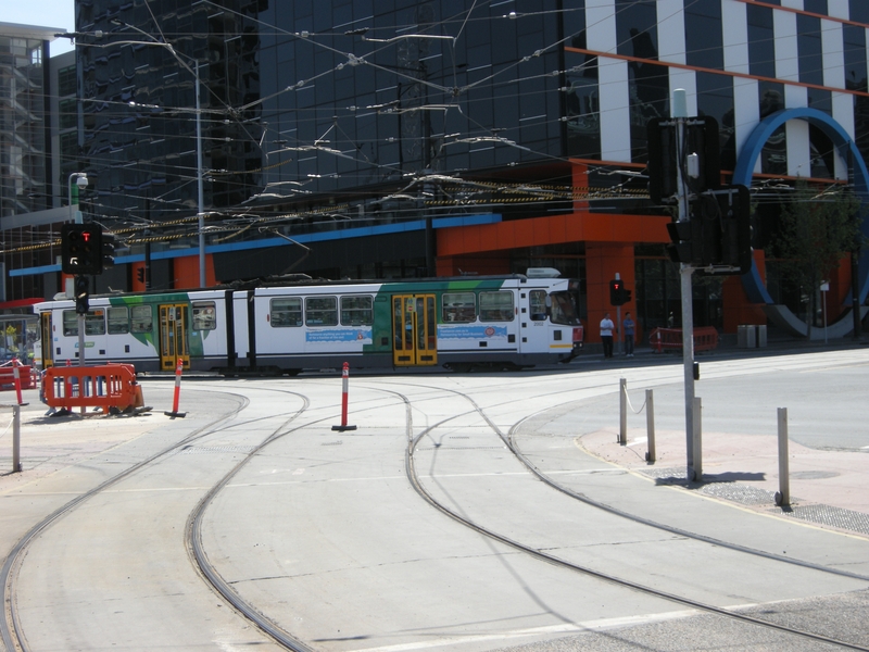 137271: Harbour Esplanade at Latrobe Street Waterfront City to Latrobe Street B1 2002