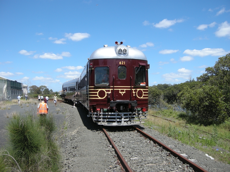 137333: Sandown End of Track 7R16 Up ARHS Special NPF 621 trailing