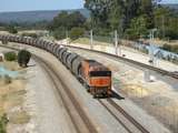 137385: Thornlie Grain Train to Kwinana P 2504