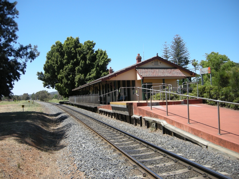 137395: Harvey Looking towards Perth