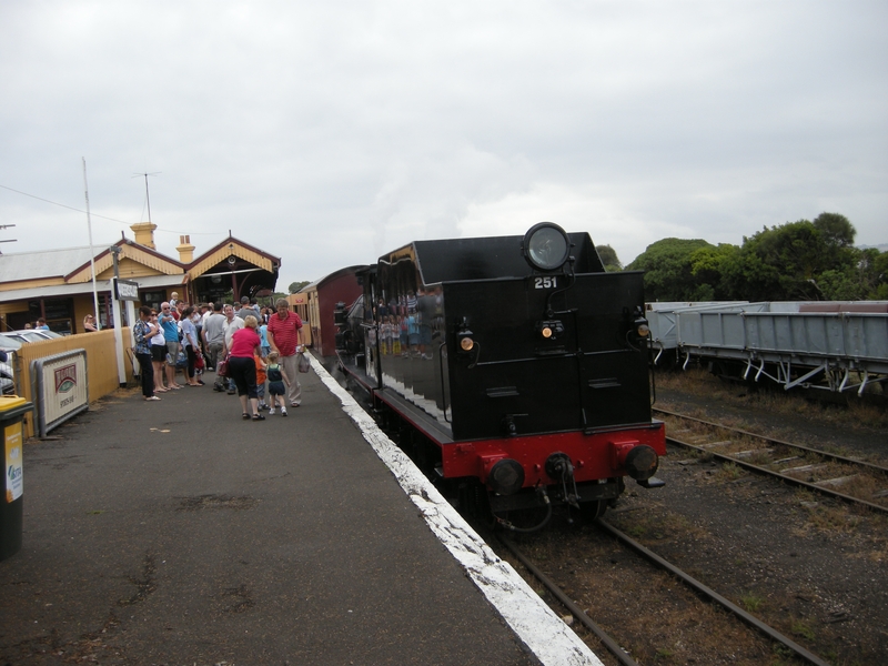 137488: Queenscliff Down Passenger T 251