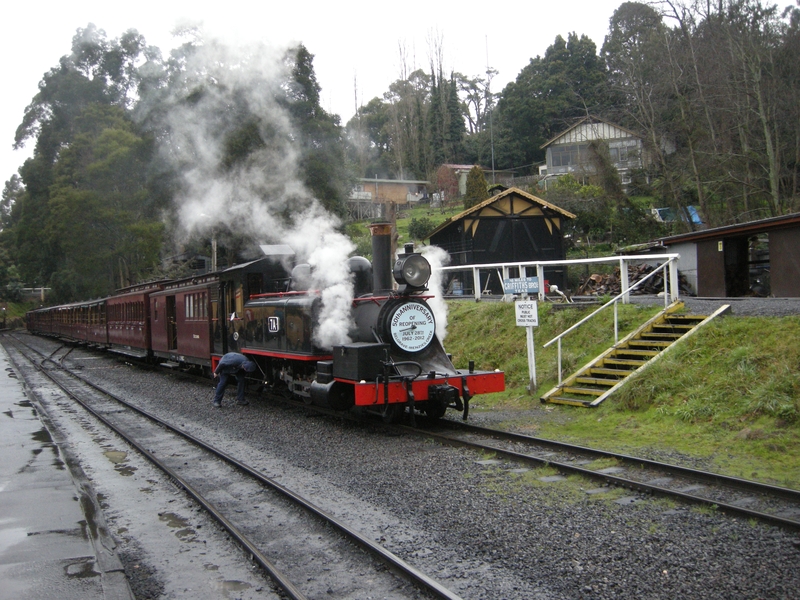 137602: Belgrave 50th Anniversary Special to Menzies Creek 14A (with 7A's plates),