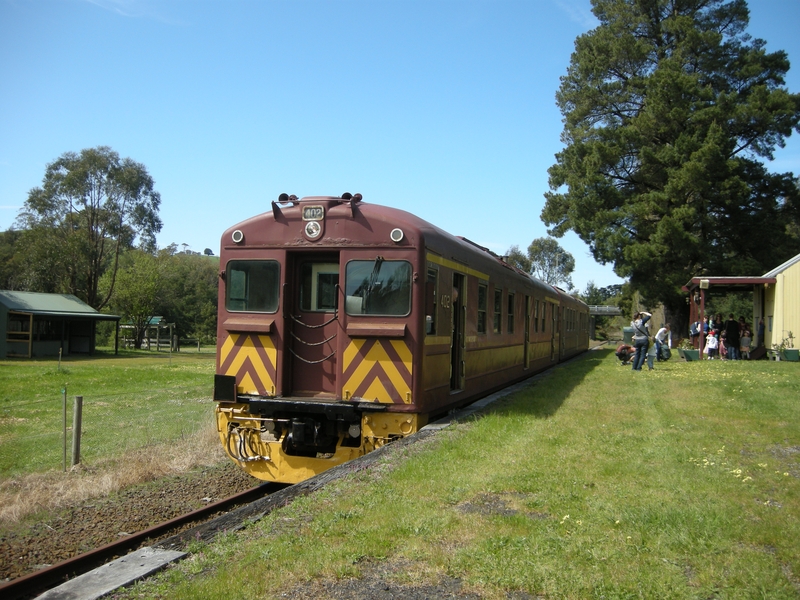 137620: Loch 11 00 am Passenger to Nyora 402 311