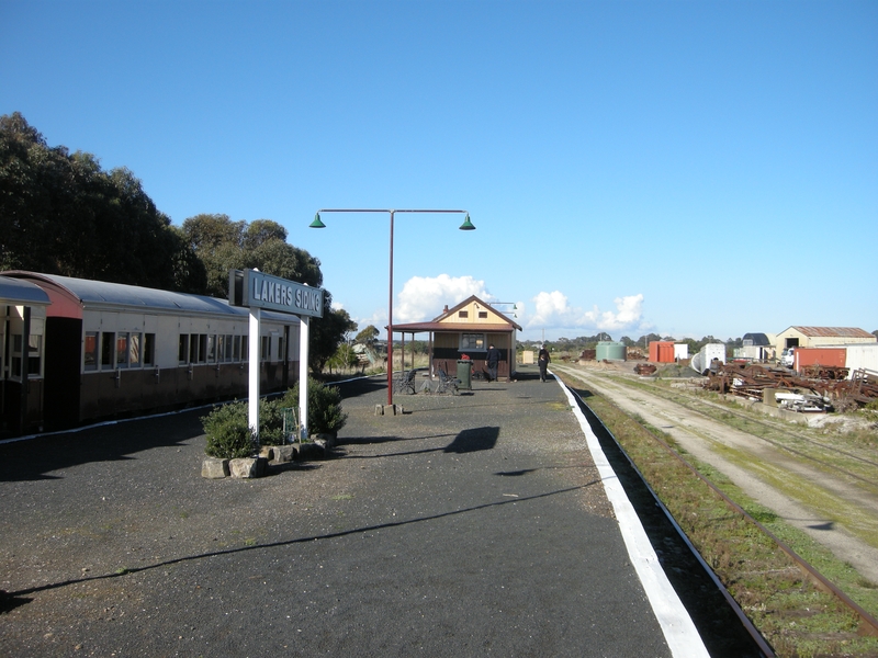 137694: Lakers Siding looking towards Queenscliff