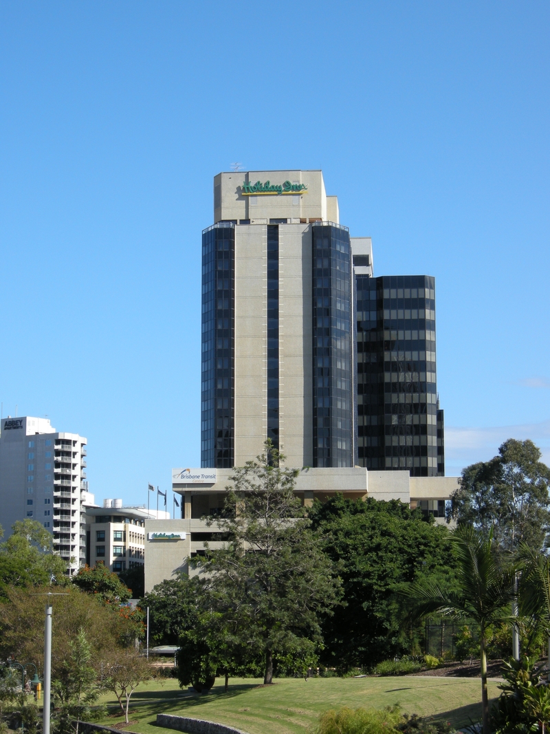 201525: Brisbane Holiday Inn