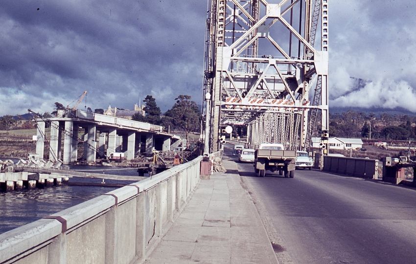 400018: Hobart Floating Bridge Lift Span and Southern approach Tasman Bridge