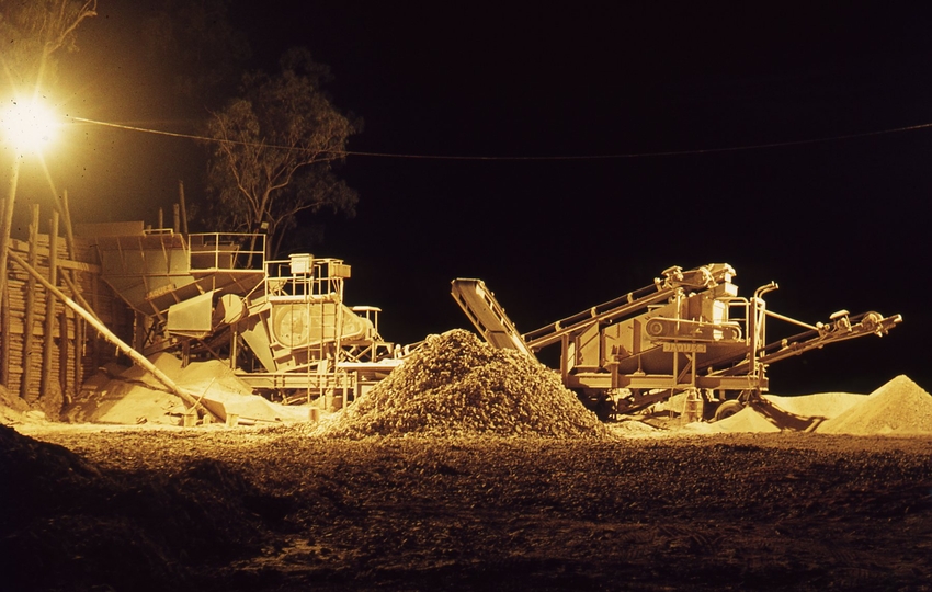 400113: Groote Eylandt BHP 'F' Deposit Pilot crushing plant