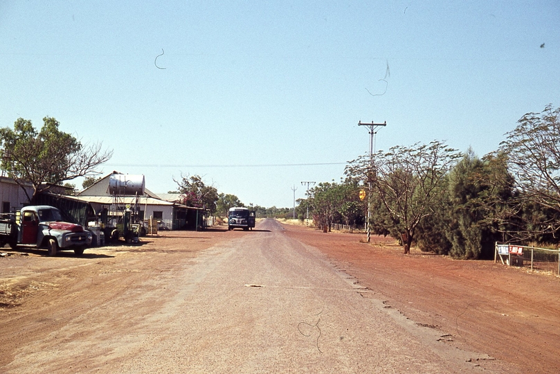 400131: Daly Waters NT Main Street