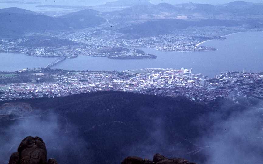 400322: Hobart Tasmania viewed from Mount Wellington