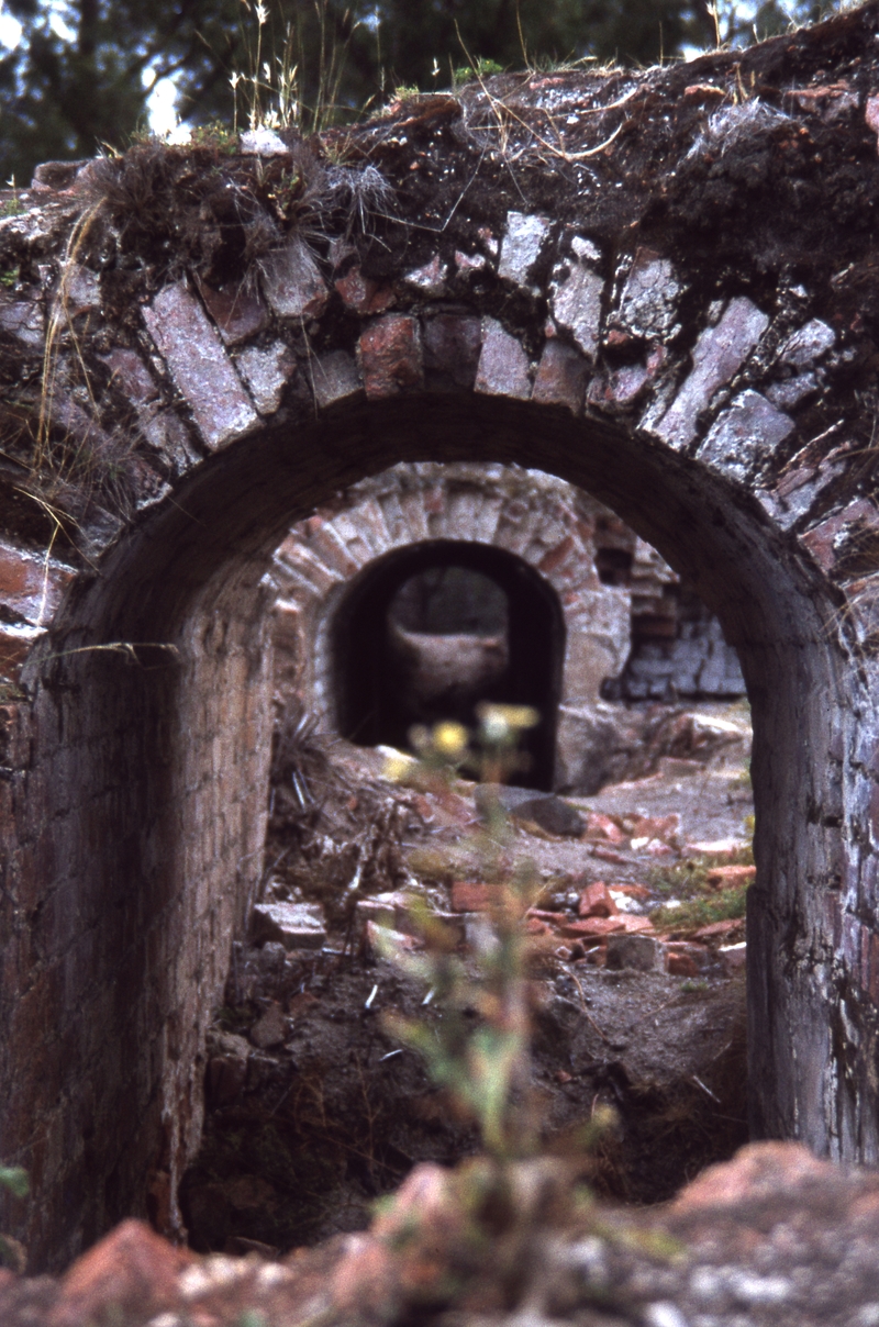 400355: Saltwater River Tasmania Underground convict cells