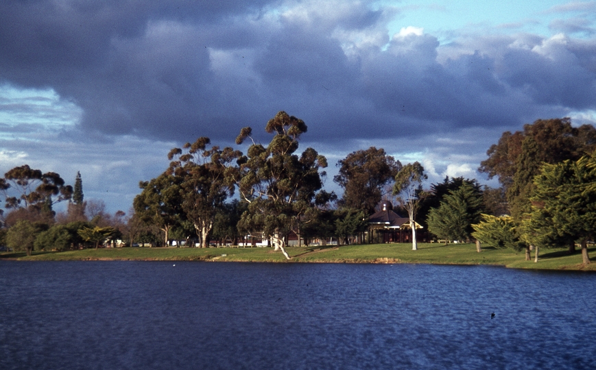 400451: Bendigo Victoria Lake Weroona