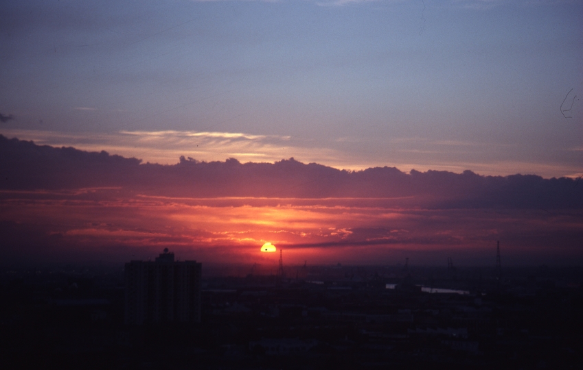 400462: South Melbourne Victoria Sunset viewed from 60 Albert Road