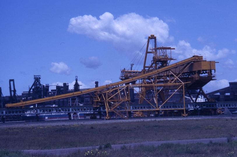 400526: Kooragang Island NSW Shiploader