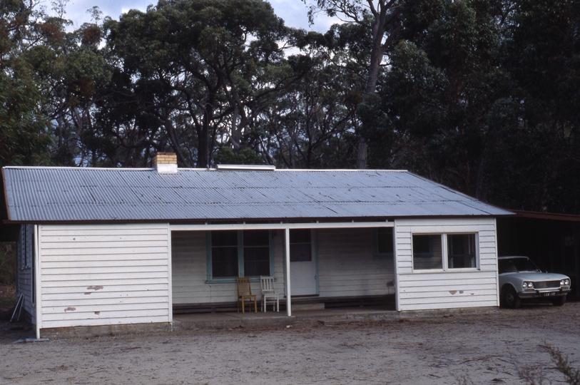 400600: Lake Wartook Victoria Lowery Lodge