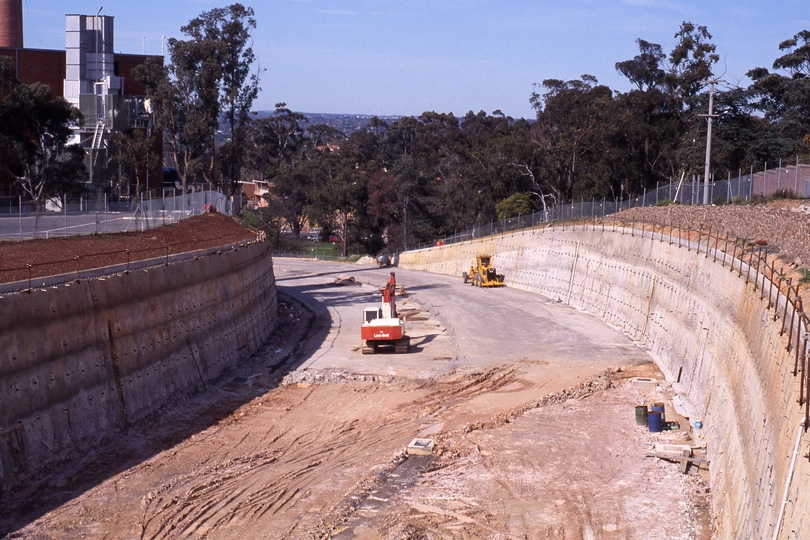 400610: Heidelberg Victoria Bell - Banksia Road Link looking East from Upper Heidelberg Road