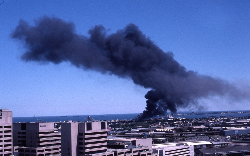 400674: Port Melbourne Victoria Toxic Fire viewed from L 15 589 Collins Street