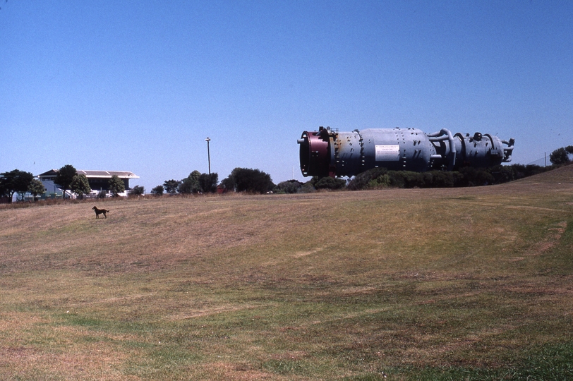 400684: Williamstown Victoria Morris Street at Cricket Ground Megalift transporting Mobil FCC Converter