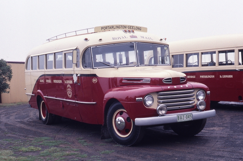 400743: Drysdale Railway Station Victoria Vintage Buses