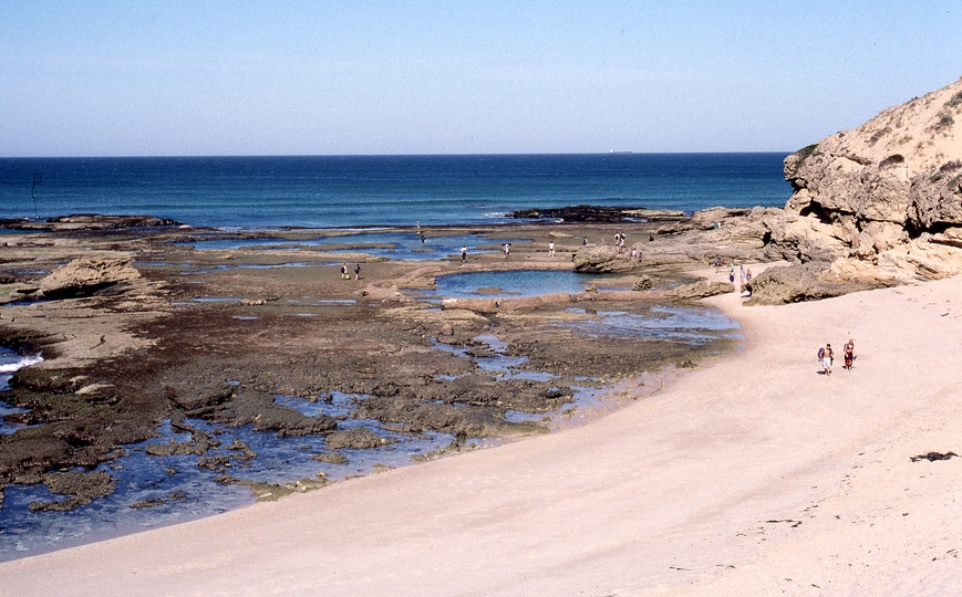 400745: Sorrento Victoria Back Beach looking towards rock pool