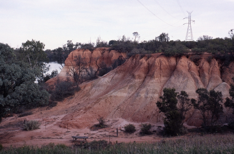 400764: Redcliffs Victoria South bank of Murray River looking upstream