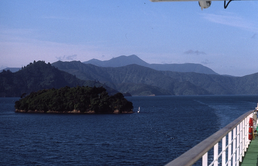 400860: Picton Harbour South Island NZ Mabel Island