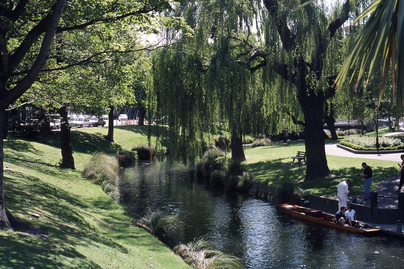 400878: Christchurch South Island NZ Avon River downstream of Worcester Boulevard