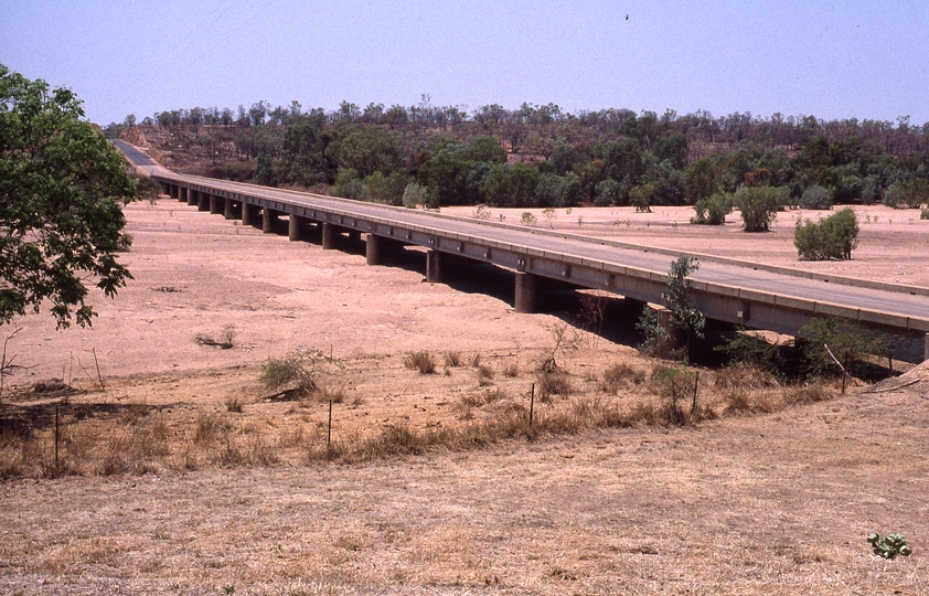 400919: Georgetown Qld Etheridge River Bridge looking East