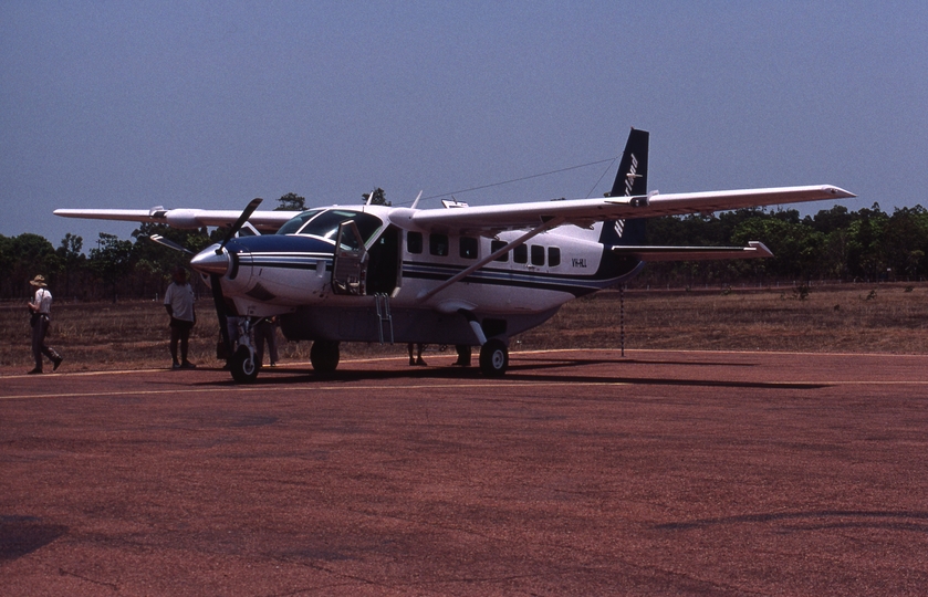 400929: Weipa Airport Qld Cessna VH HLL