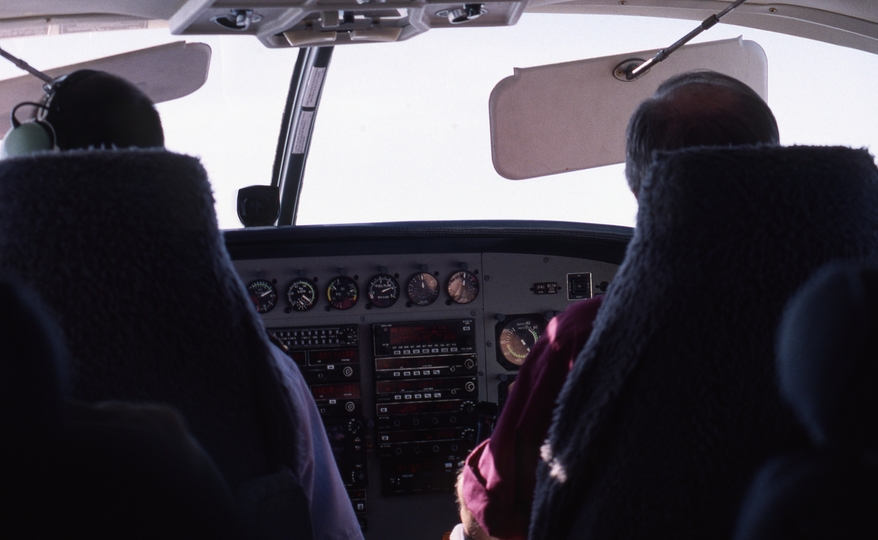 400938: En Route Weipa Cairns Cockpit of Cessna VH HLL