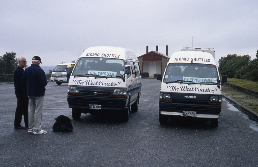 401011: Knights Point South Island NZ Atomic Shuttles cross and crew changeover