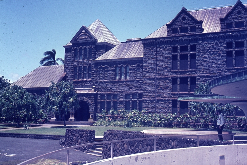 401042: Honolulu HI US Bishop Museum Photo Wendy Langford