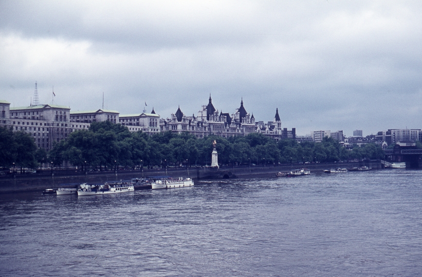 401324: London England Westminster Embankment