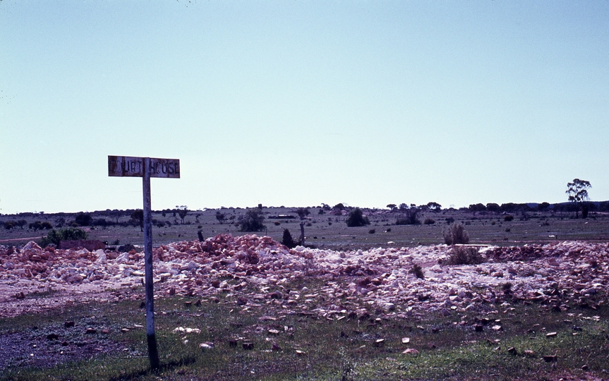 401561: Kanowna Western Australia Court House Ruins Photos Wendy Langford