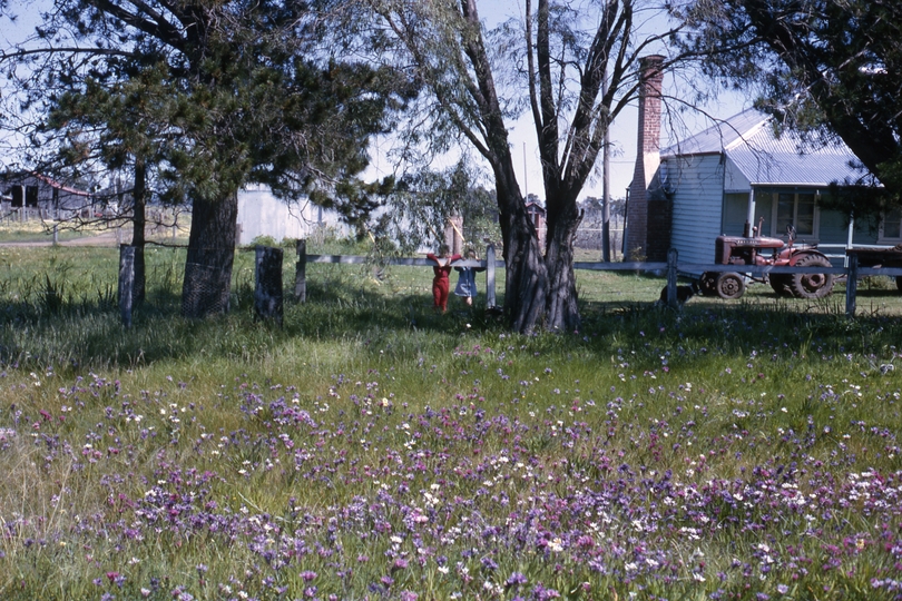 401603: Armadale Western Australia Roadside scene on South West Highway Photo Wendy Langford