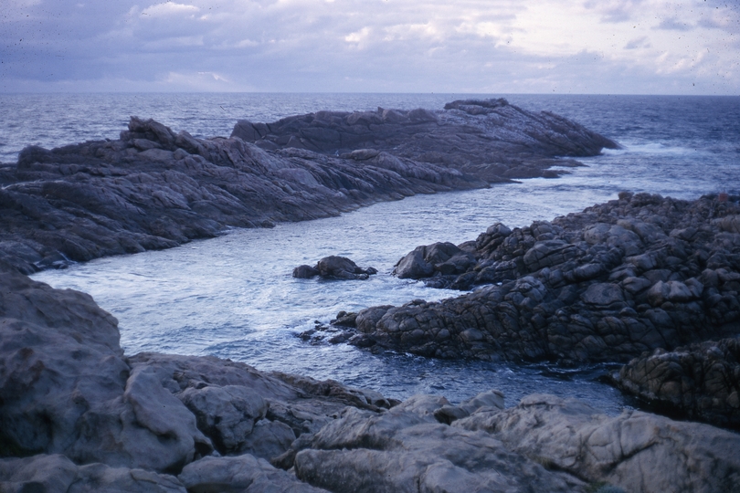 401607: Yallingup Western Australia Canal Rocks Photo Wendy Langford