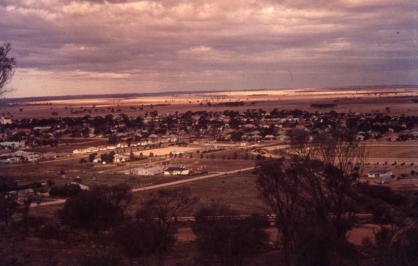 401704: Kellerberrin Western Australia viewed from Big Hill Photo Wendy Langford