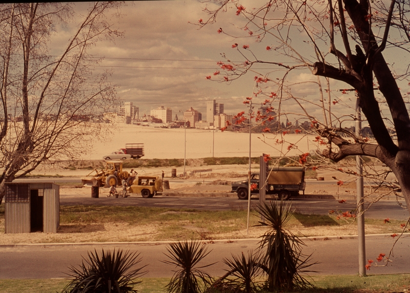 401758: Mounts Bay Road Perth Western Australia Backfilling of Mounts Bay Photo Wendy Langford