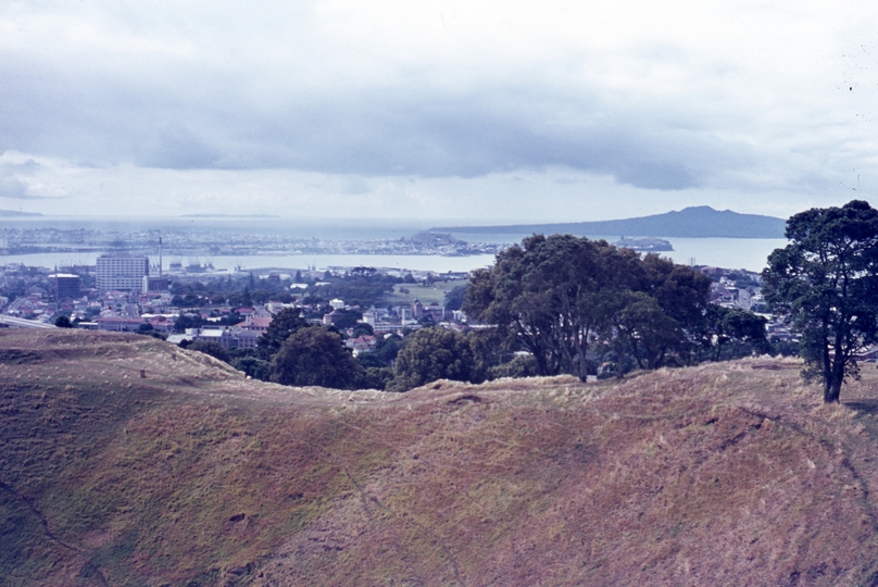 401774: Auckland New Zealand Mount Eden Crater Photo Wendy Langford