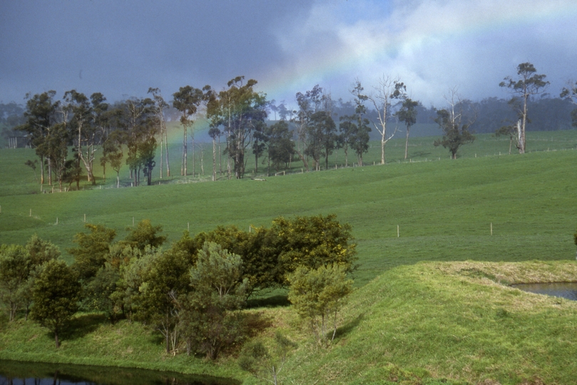 401807: Ripplebrook Victoria Willowvale Farm looking East